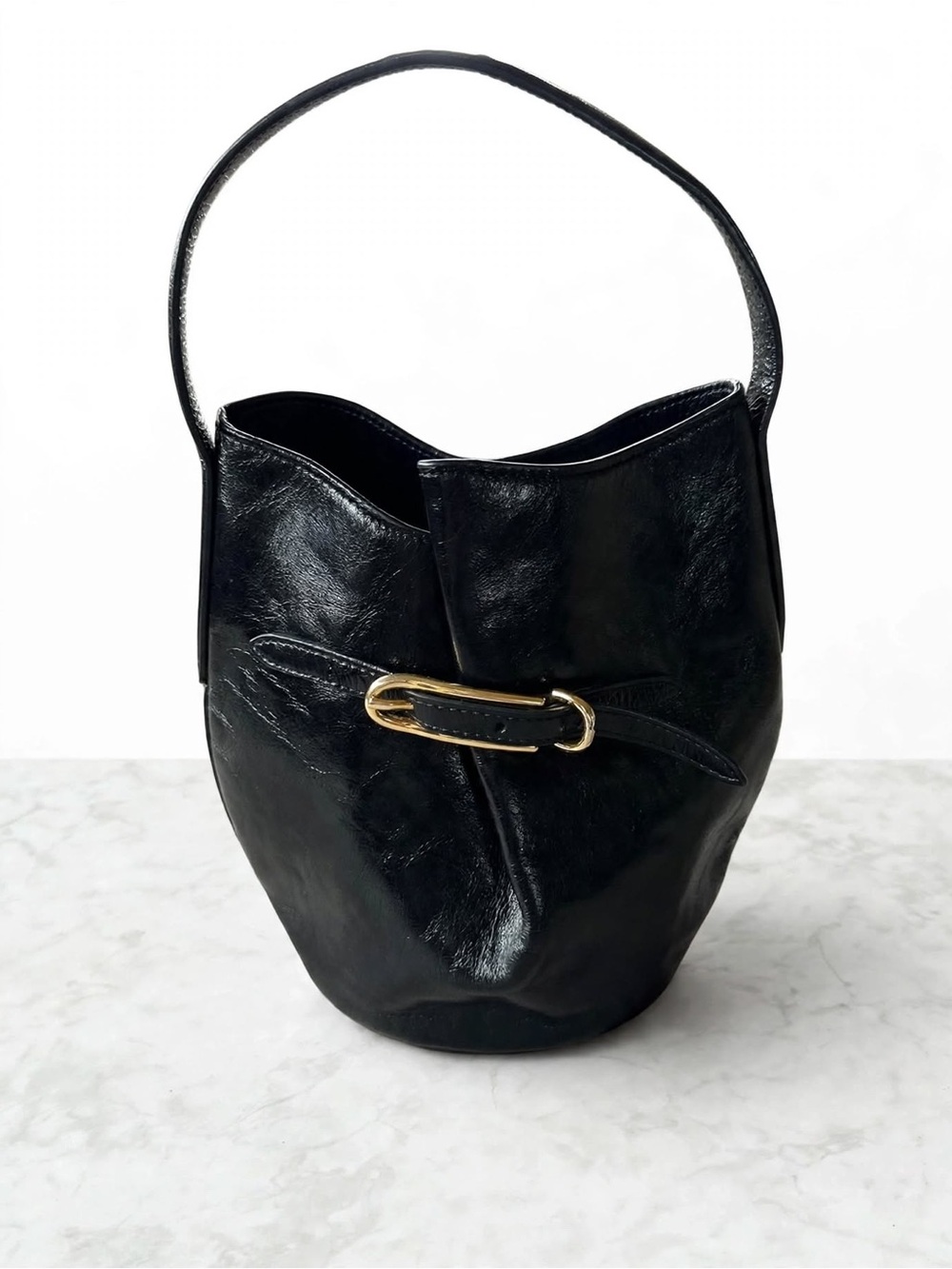 Lifer bucket bag Black Patent Leather Shoulder Bag. - Picture 4 of 10